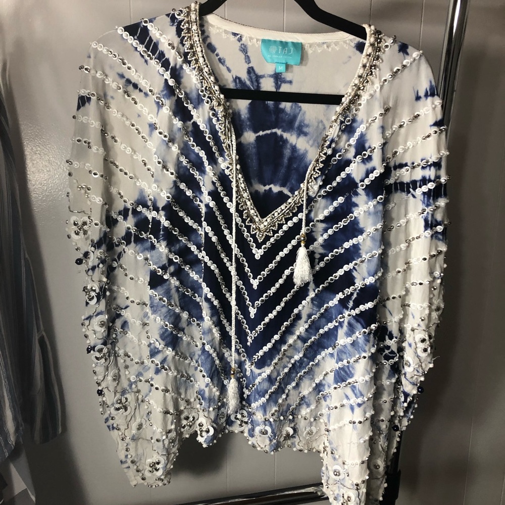 Gorgeous beaded so much detail!